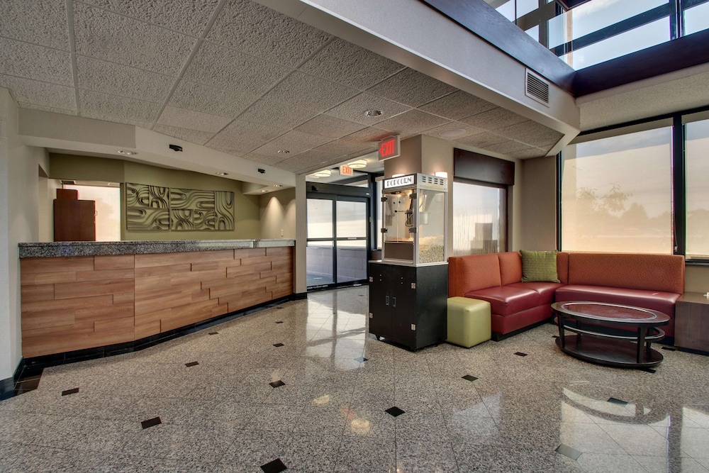 Drury Inn and Suites Evansville East 4/50
