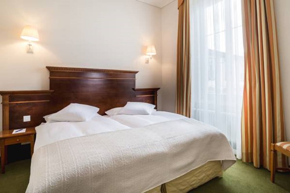 Hotel Reine Victoria 28/87