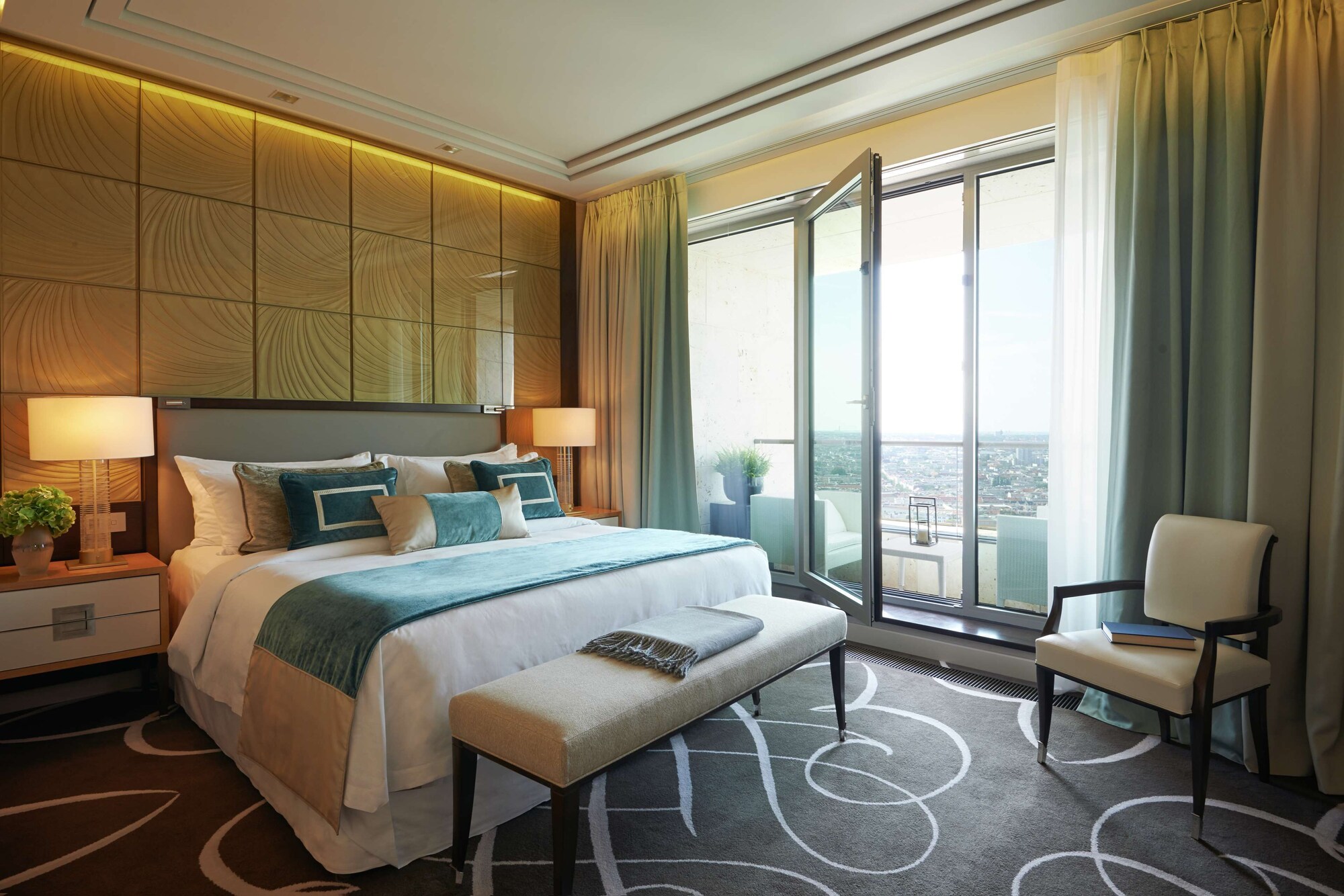 Tower, Premier, Suite, King Bed, Balcony