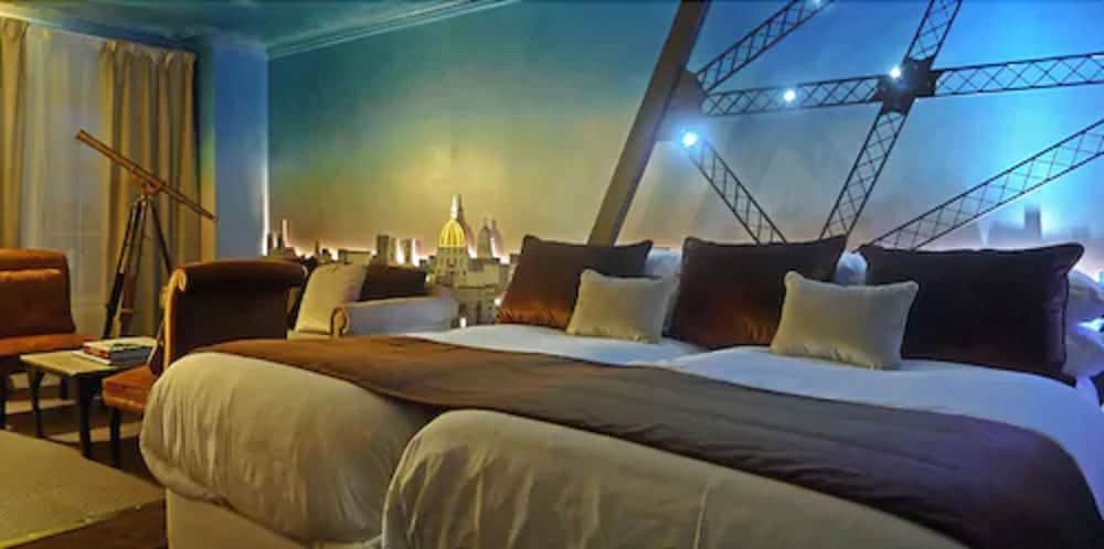 Hotel Eiffel Trocadero 24/55