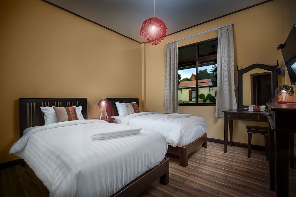 Taratai Villa 25/57