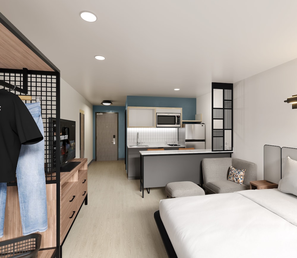 StudioRes by Marriott Fort Myers Airport 4/21