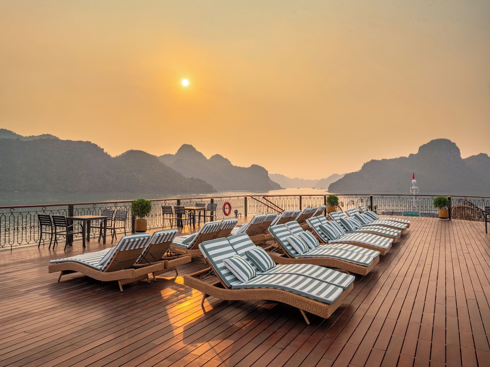 Indochine Cruise Lan Ha Bay 24/50