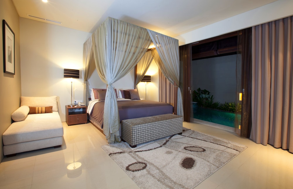 PRADHA VILLAS SEMINYAK 29/63
