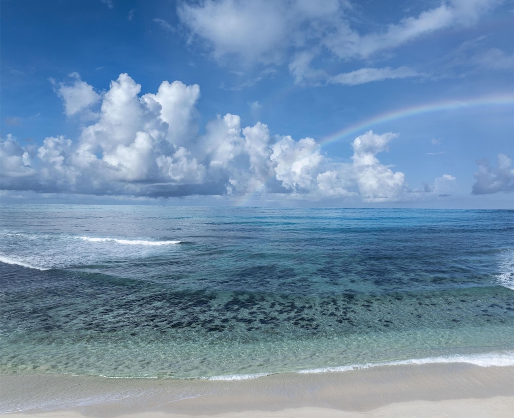 Avani Plus Barbarons Seychelles Resort 65/71