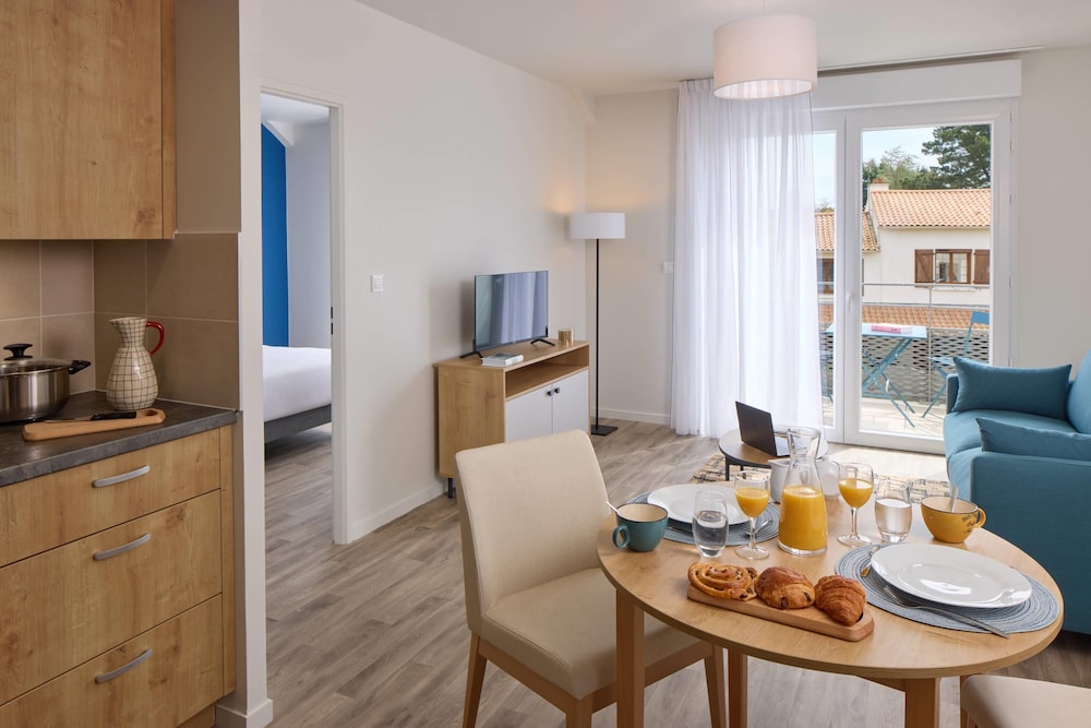 Quality Aparthotel Cholet 23/32