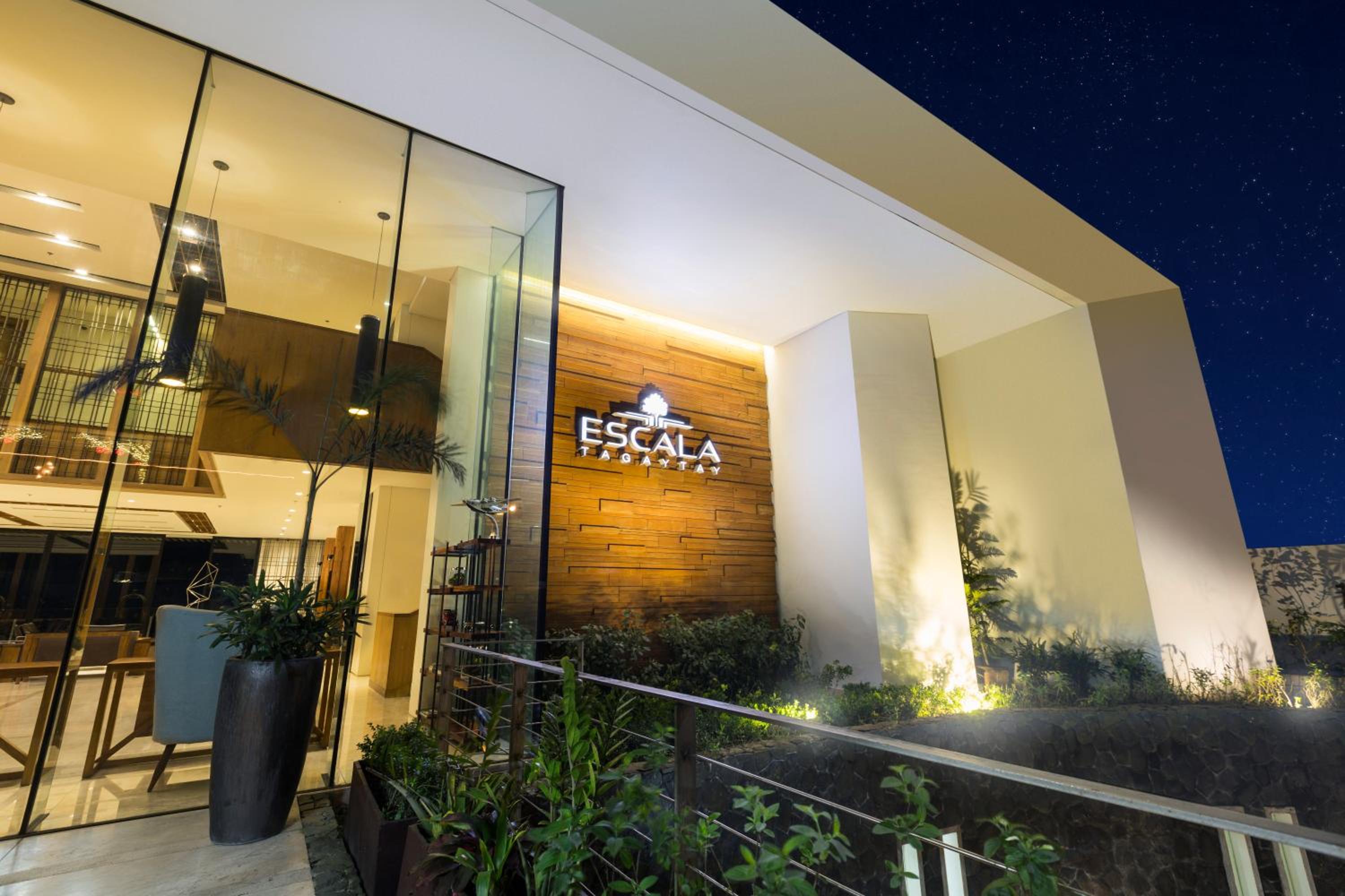 Escala Tagaytay 8/55