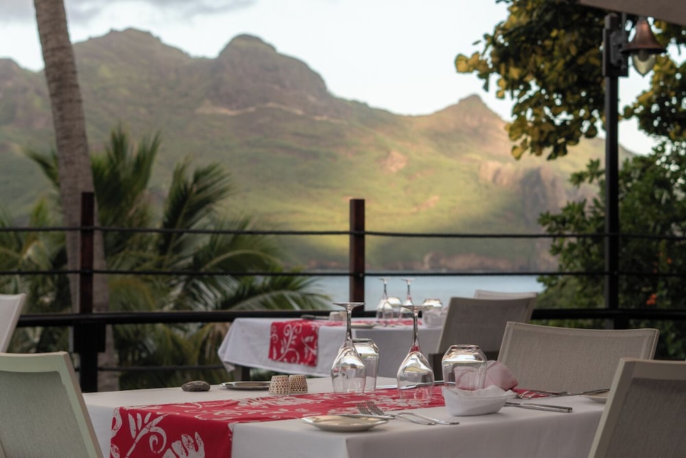 NUKU HIVA KEIKAHANUI PEARL LODGE 43/56