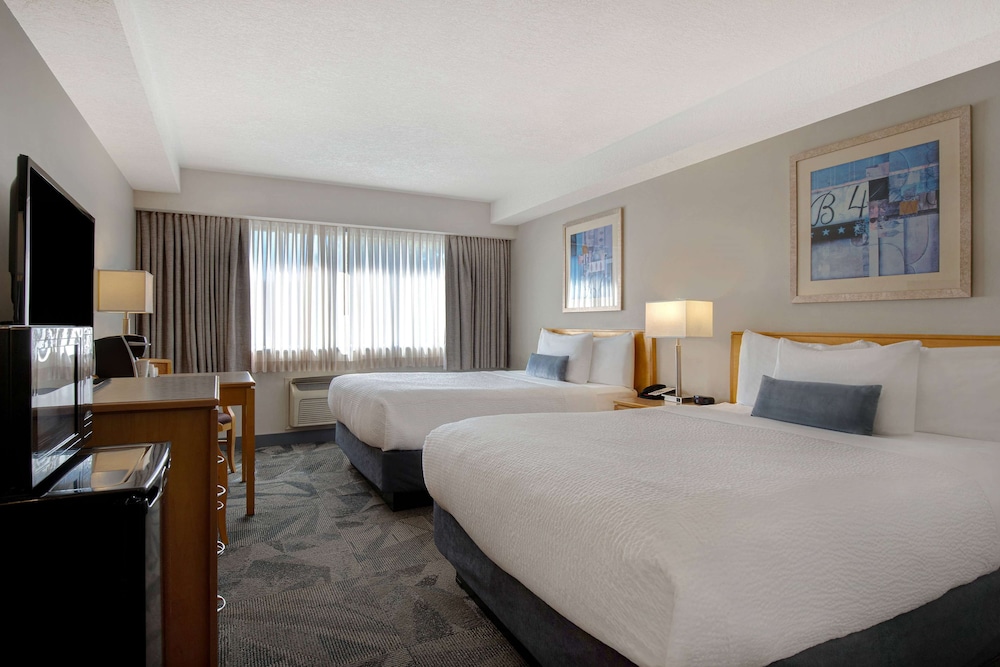 Standard, 2 Queen Beds