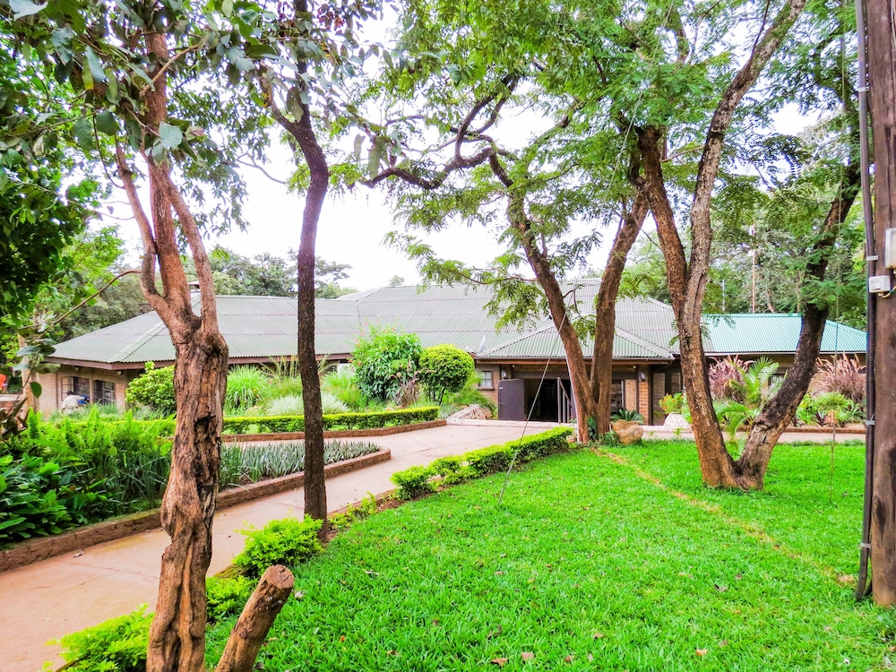 Woodlands Lilongwe 17/34