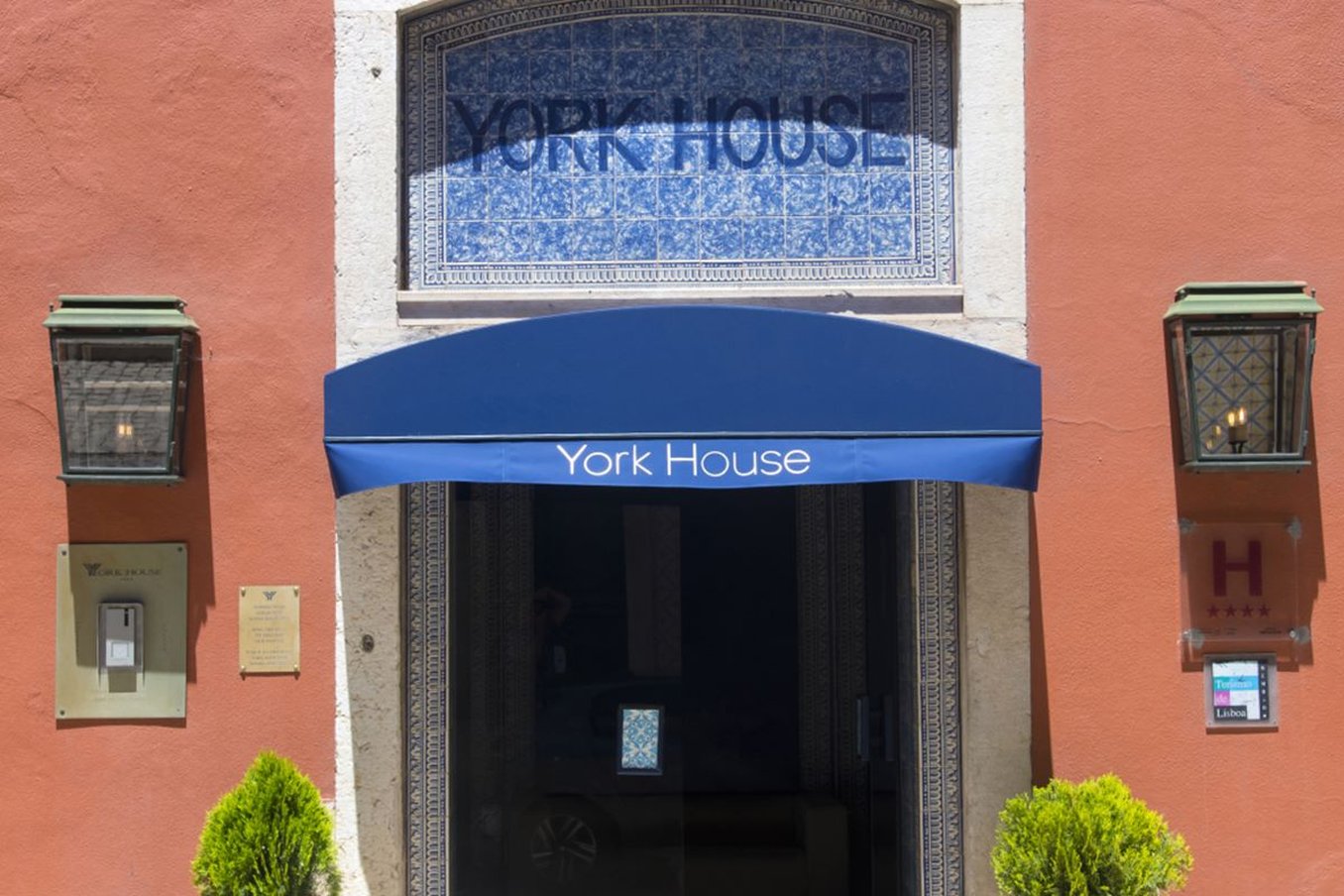 York House Hotel 24/40
