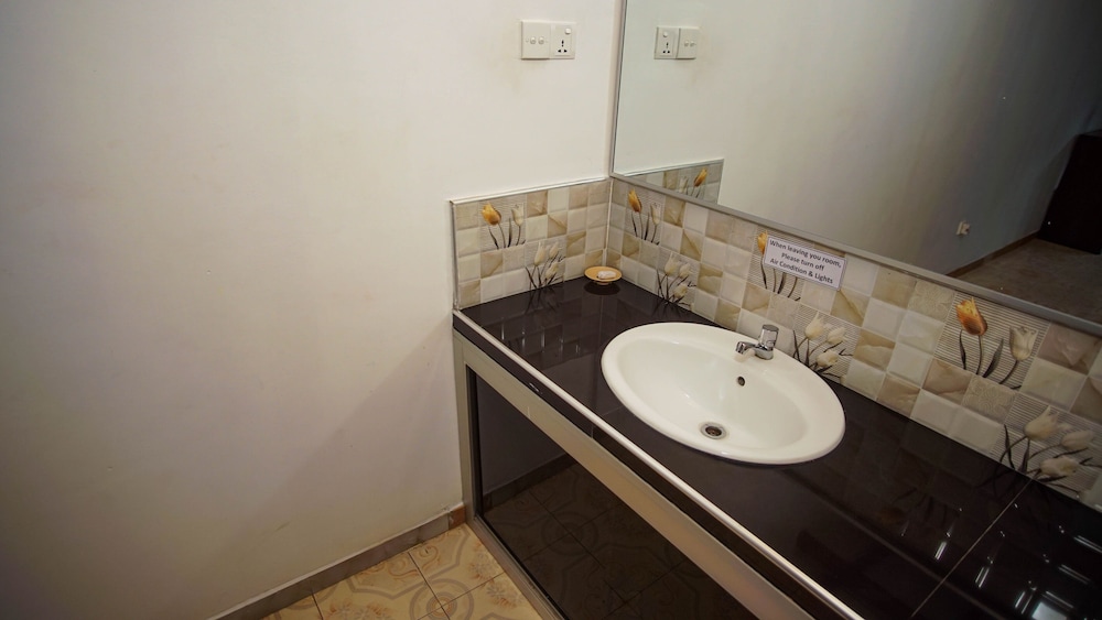 Dinsara Pearl Villa 46/50