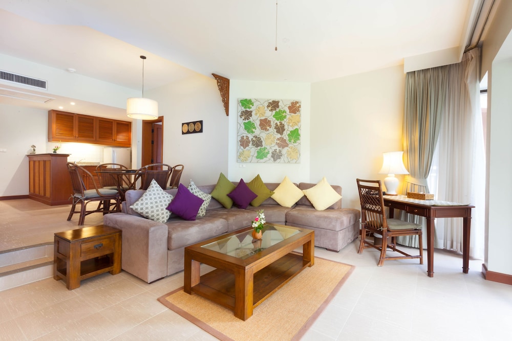 Allamanda Laguna Phuket 56/75
