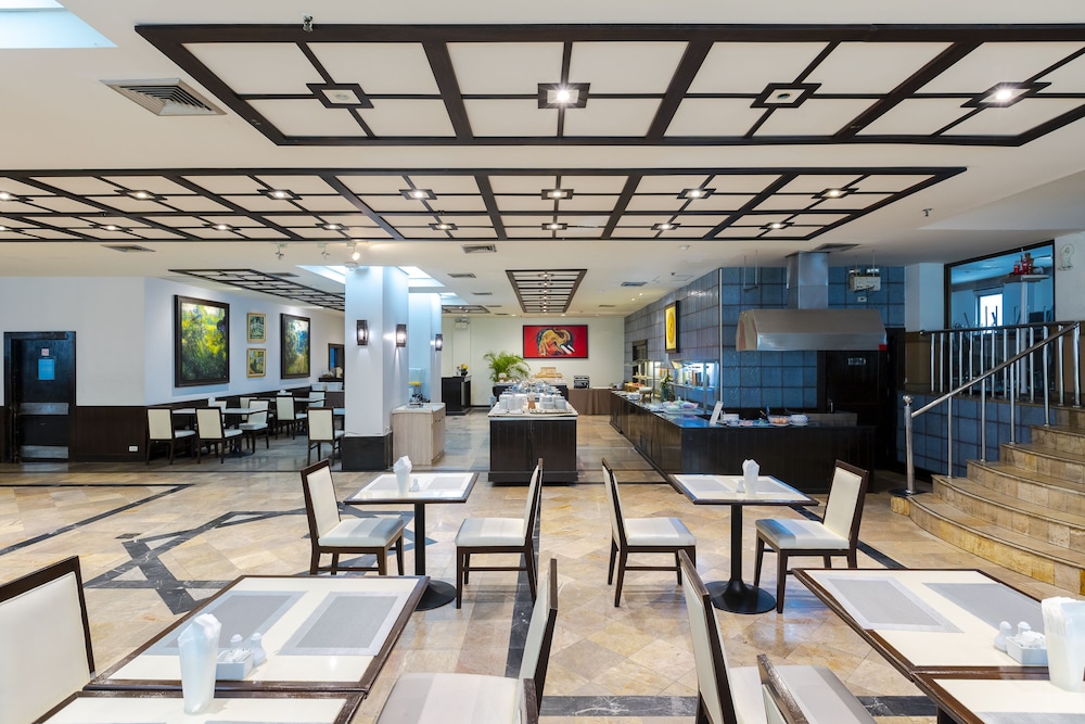 Pinnacle Lumpinee Park Hotel 38/47