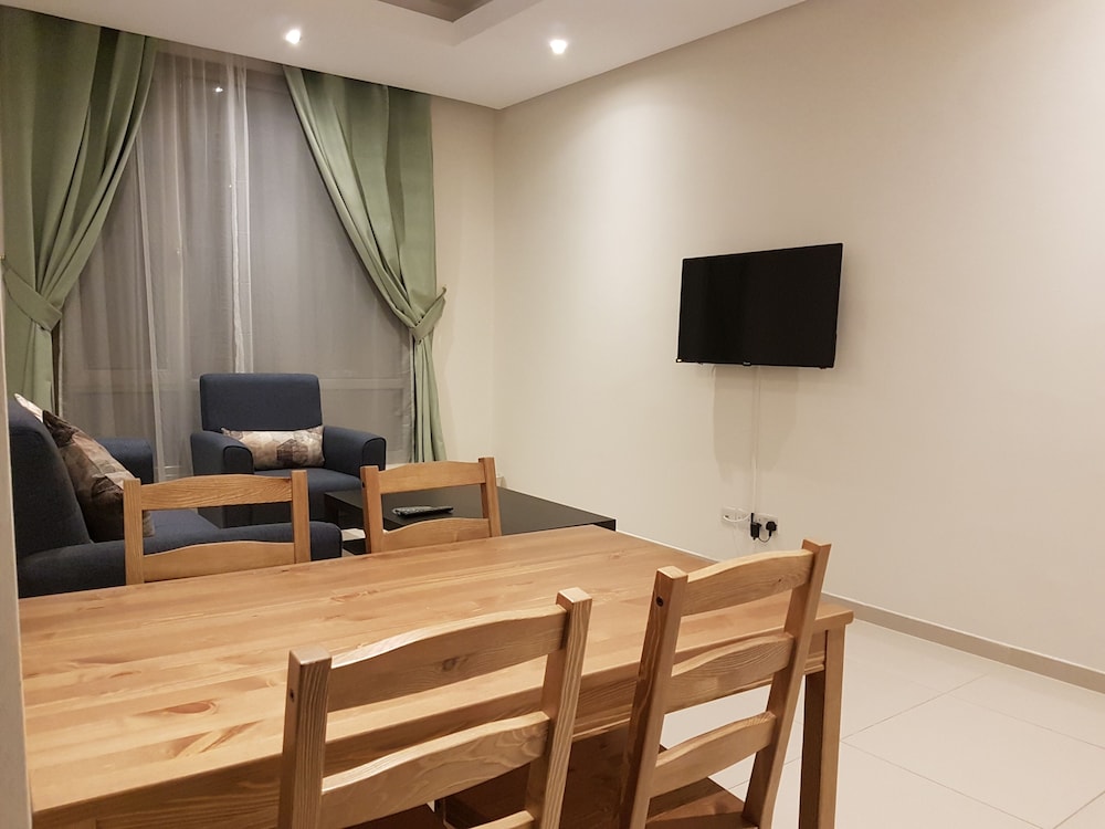 Magic Suite Al Mahboula - 2 25/36