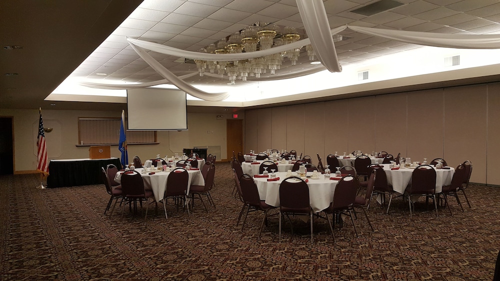 Americas Best Value Inn Chippewa Falls 32/34