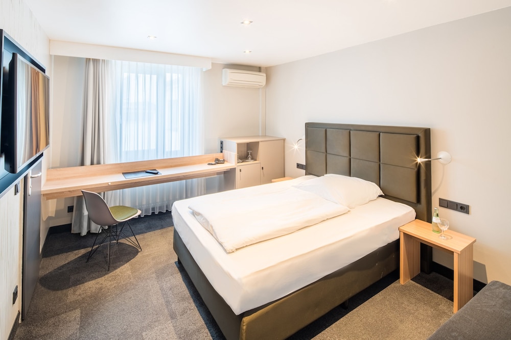 Hotel Cult Frankfurt City 20/55
