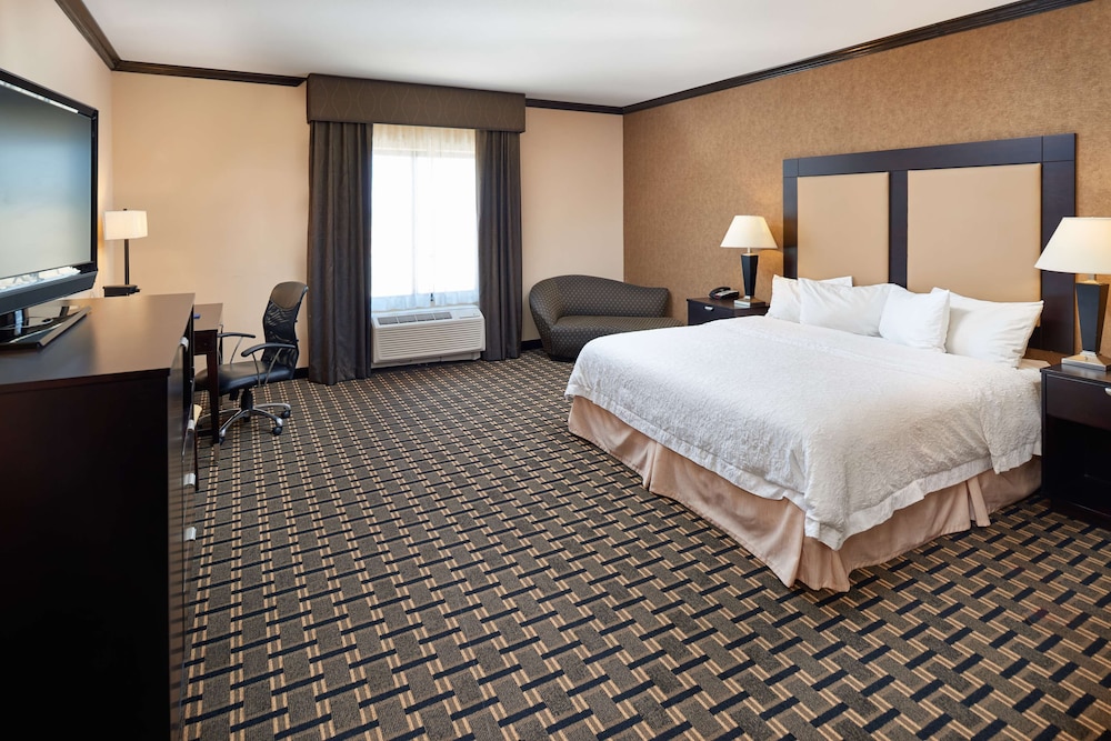 Hampton Inn and Suites Longview North 7/36