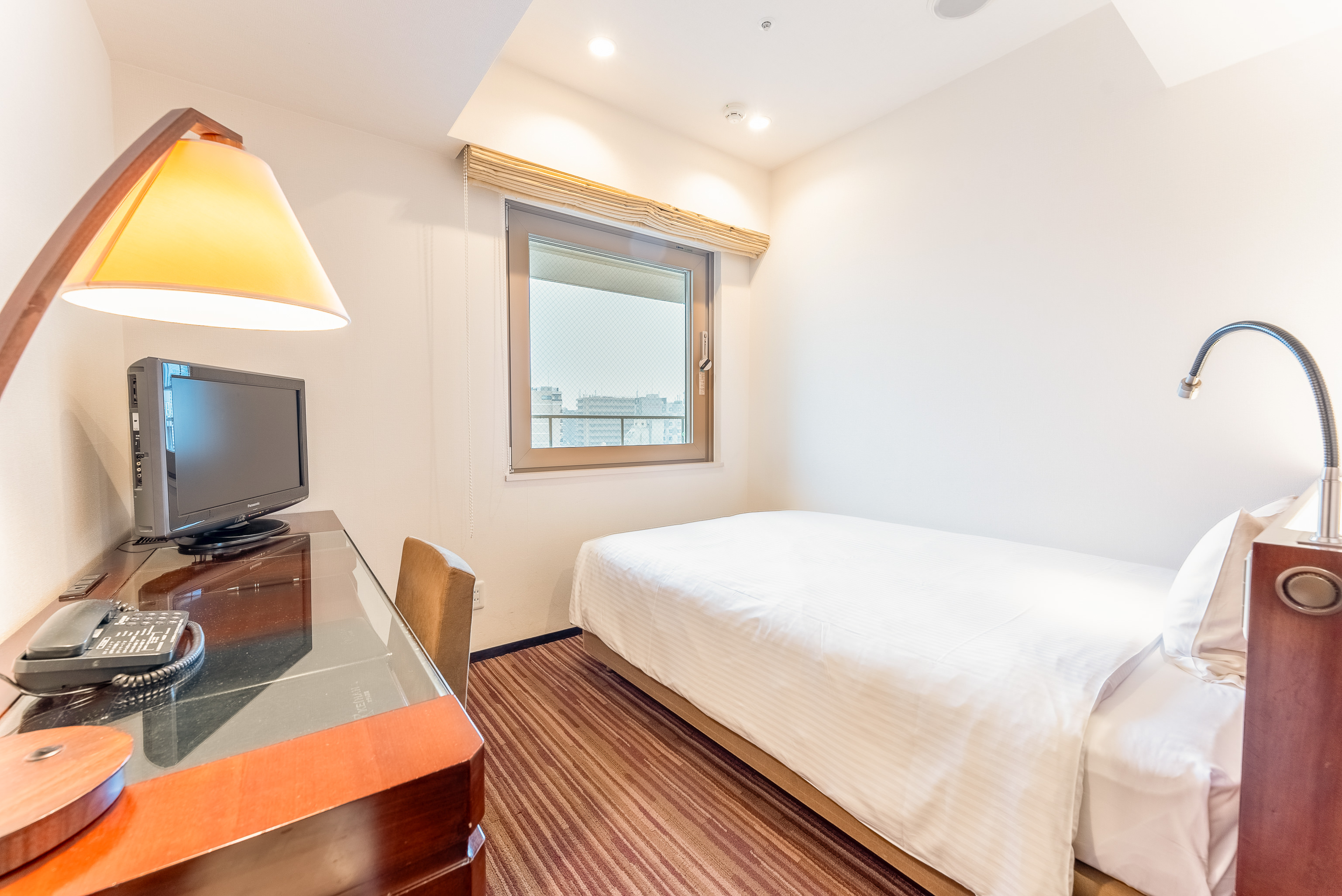 Room, Single, Smoking