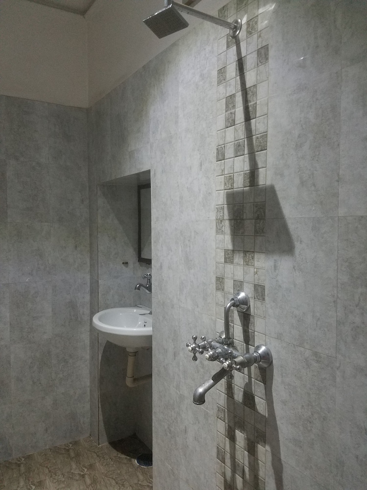 Baba Guest House 54/58