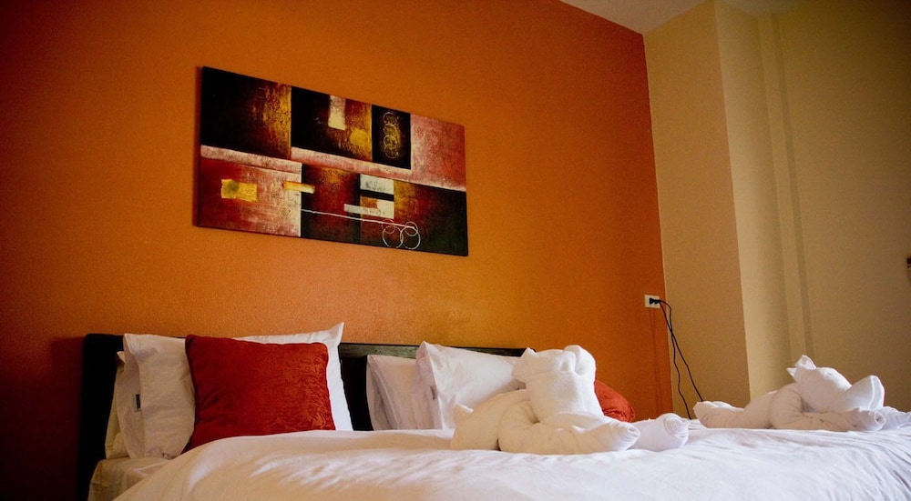 Saphli Villa Beach Resort 24/77