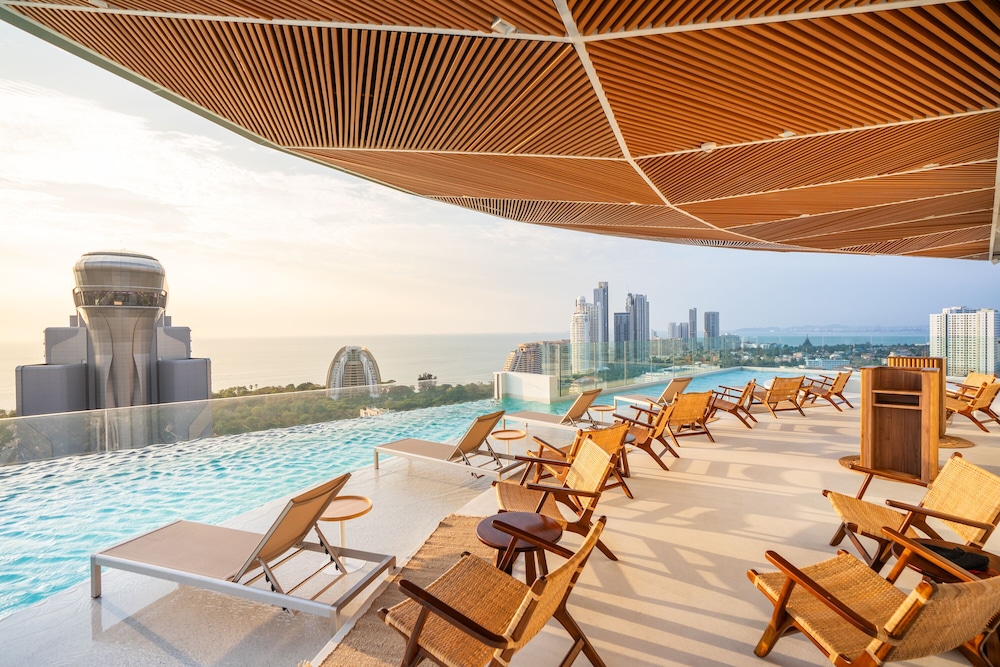 Akara Hotel Pattaya 56/82
