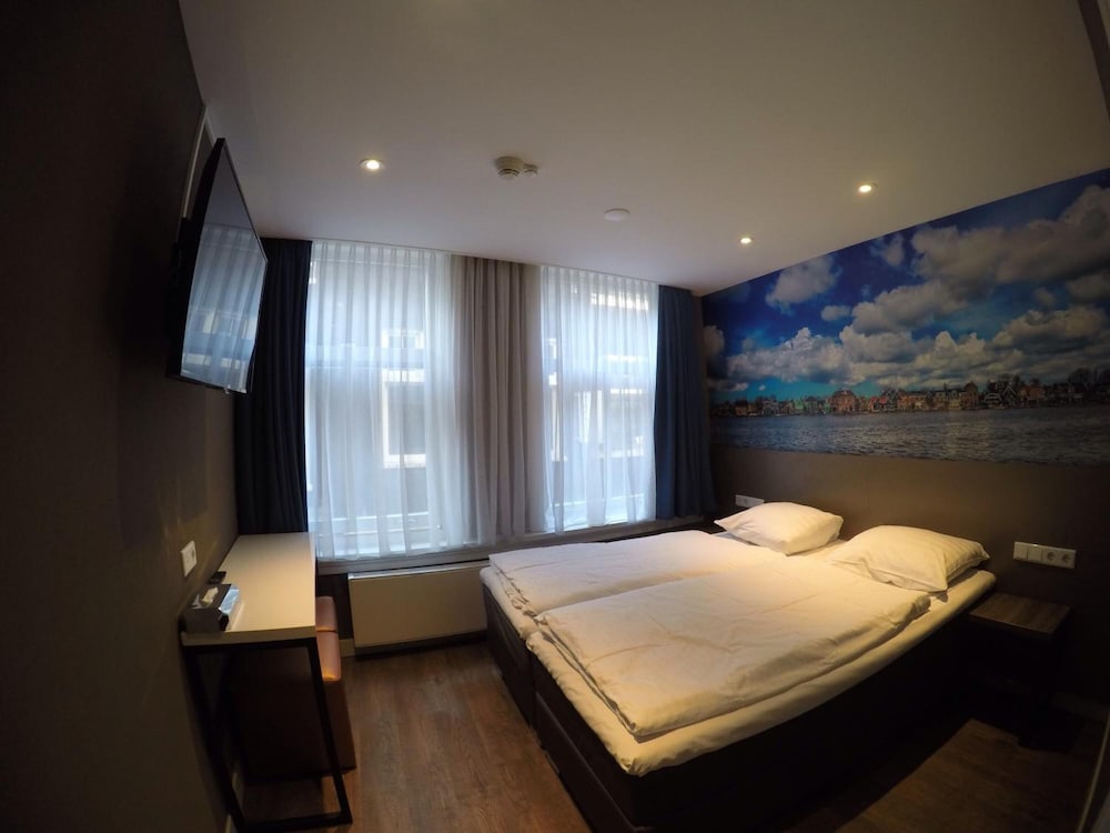 Hotel Old Nickel 12/40