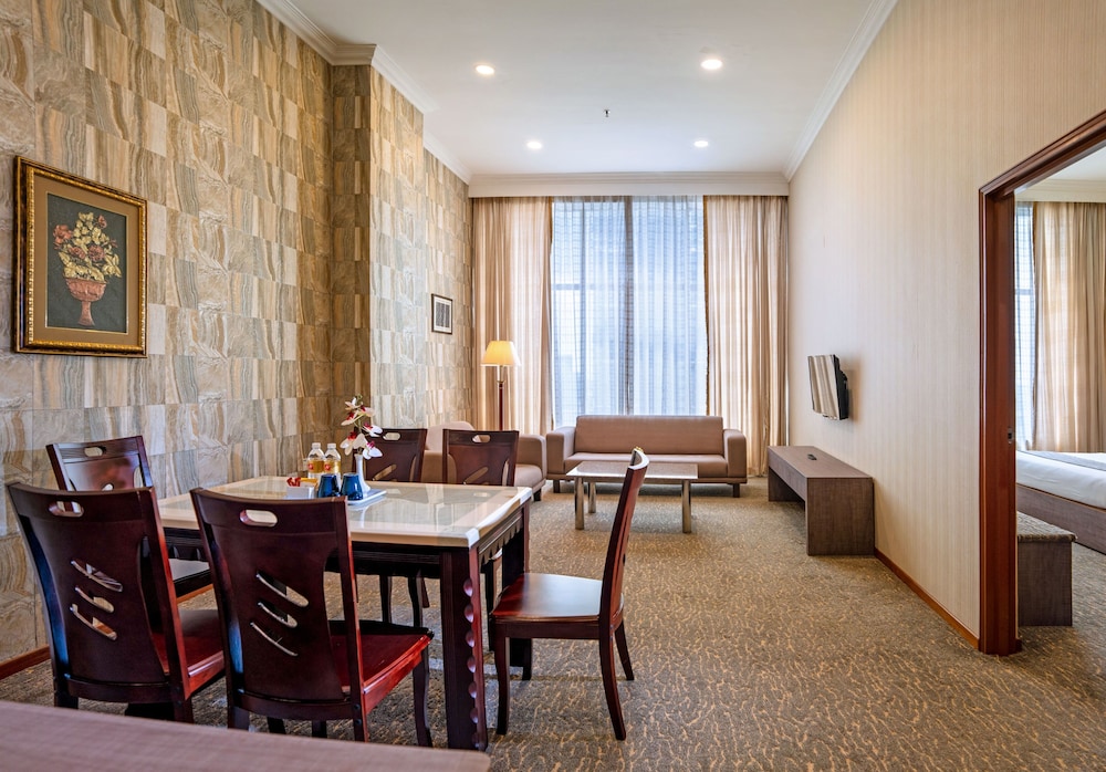 NEW YORK HOTEL 57/66