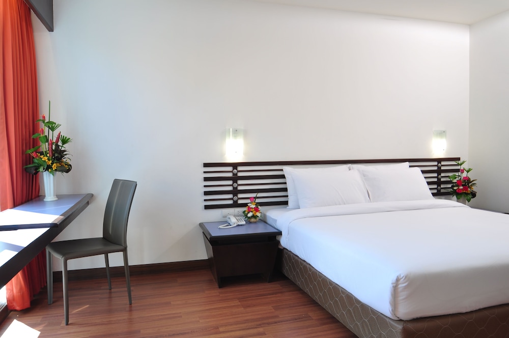 The Color Hotel Hat Yai 15/25