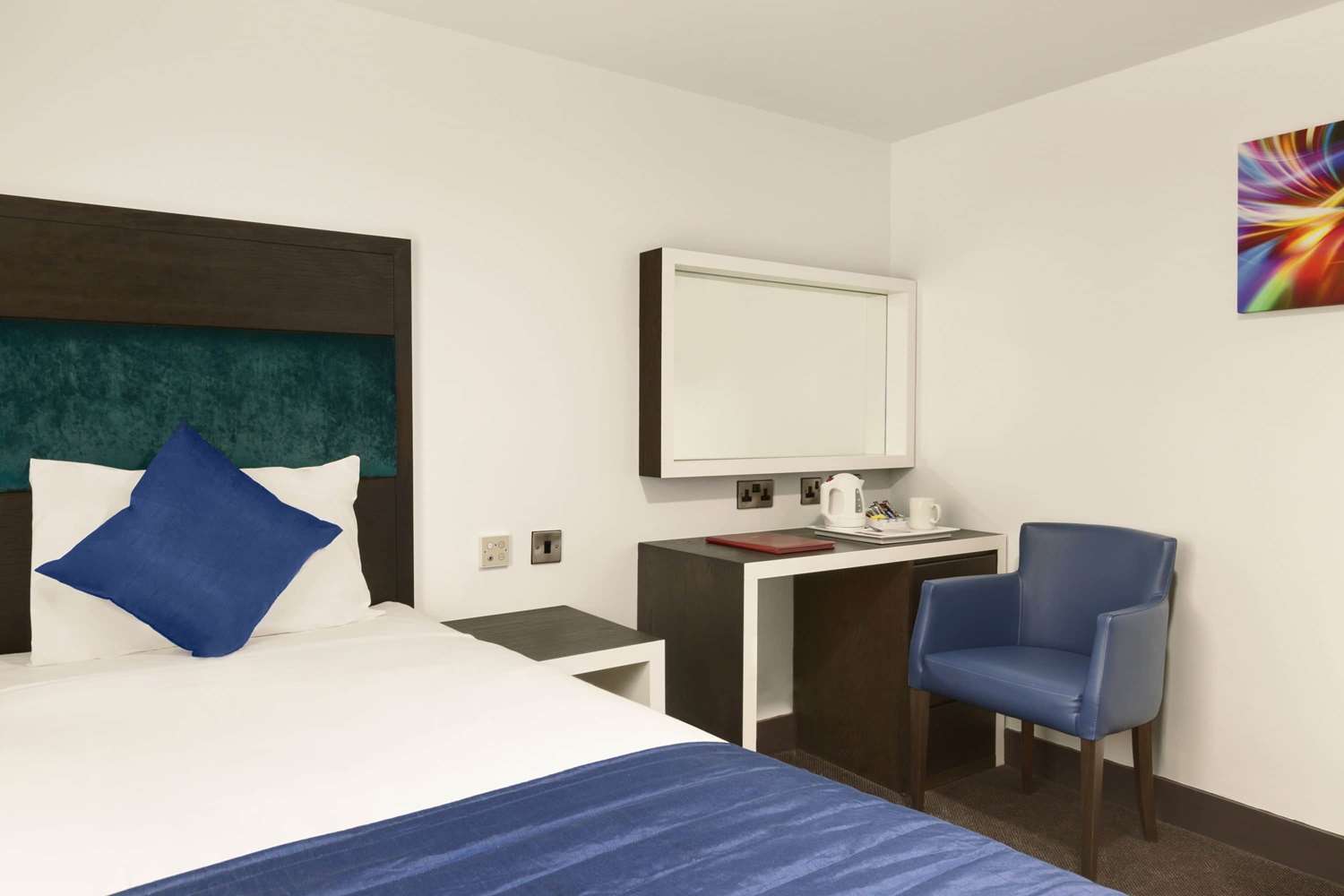 Ramada by Wyndham Oxford photo5