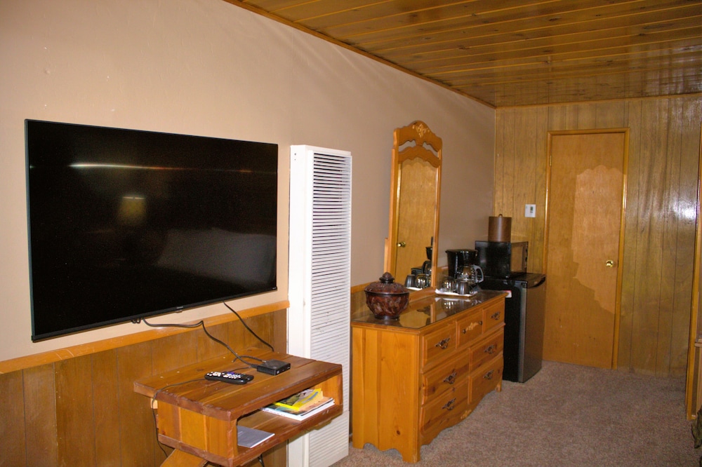 Goldmine Lodge 11/50