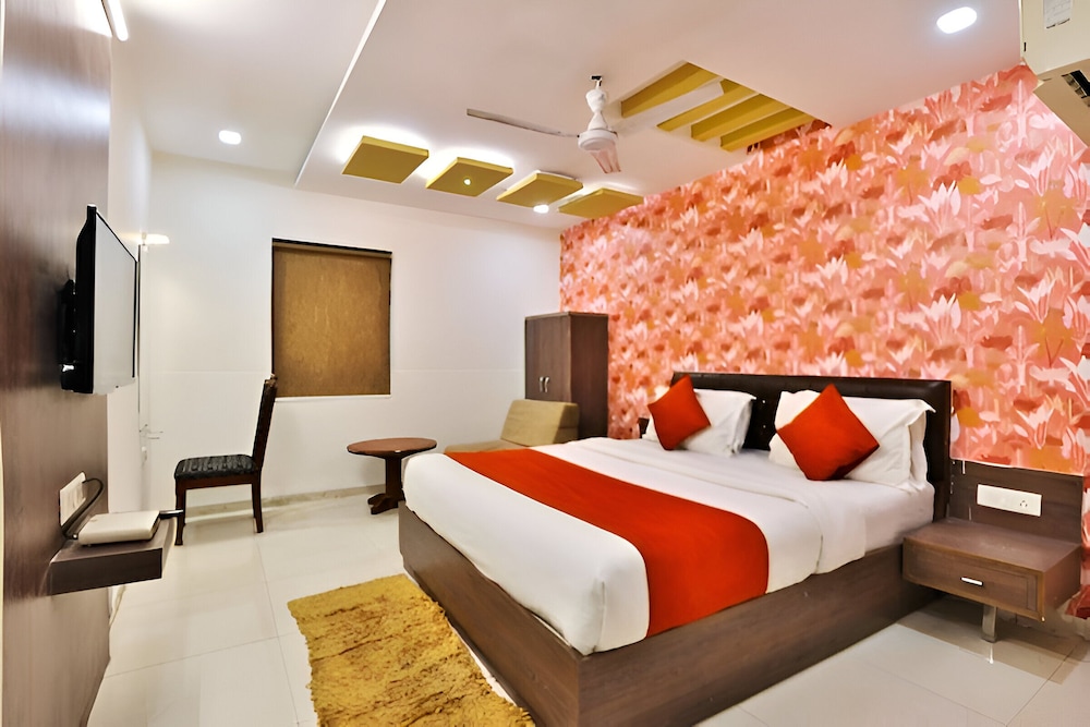 HOTEL SADHBHAV 19/49