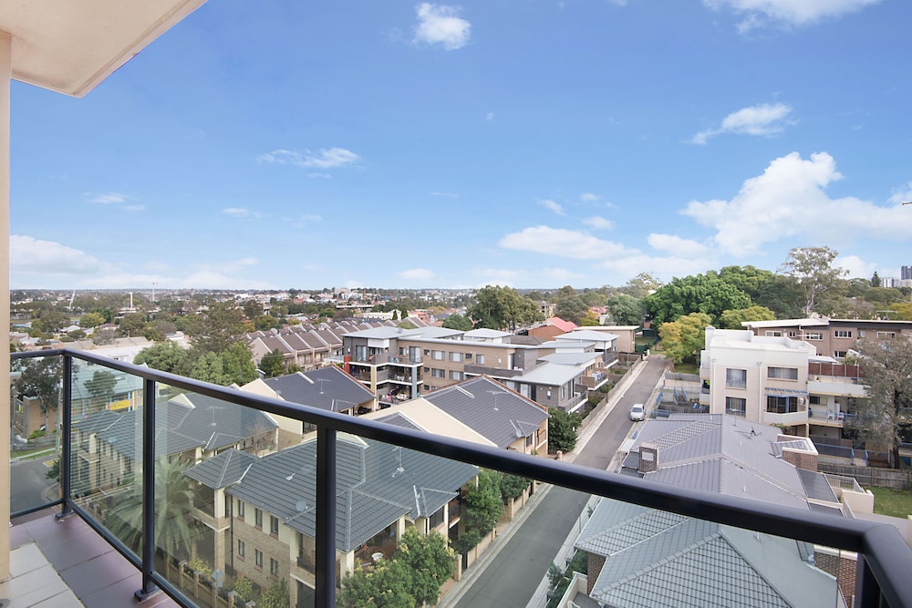 Nesuto Parramatta Apartment Hotel 4/67
