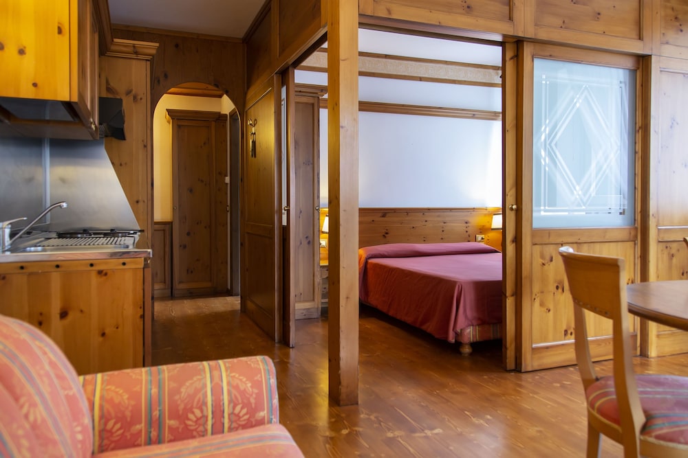 GRAND HOTEL MISURINA 69/87
