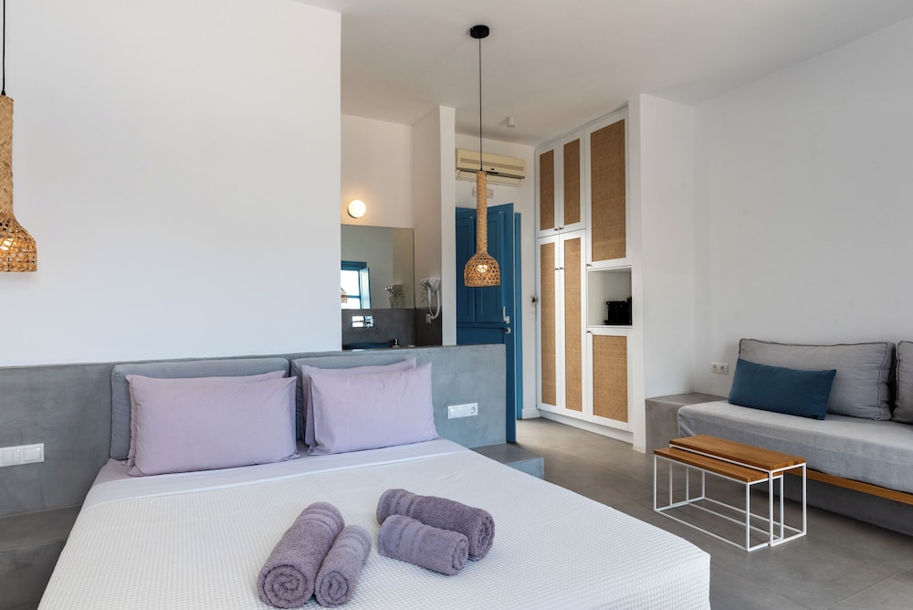 Ixthioessa Hotel 13/53