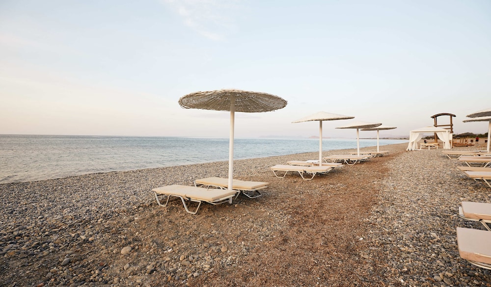 GRAND BAY BEACH RESORT KOLYMBARI 66/72
