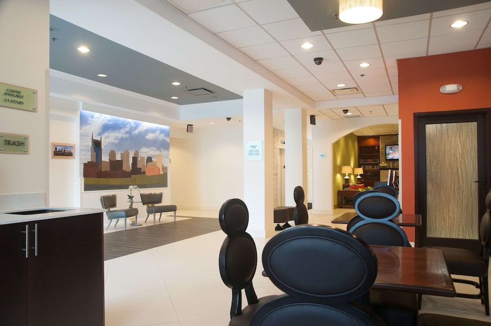 Country Inn & Suites By Radisson Nashville Airport TN 65/70