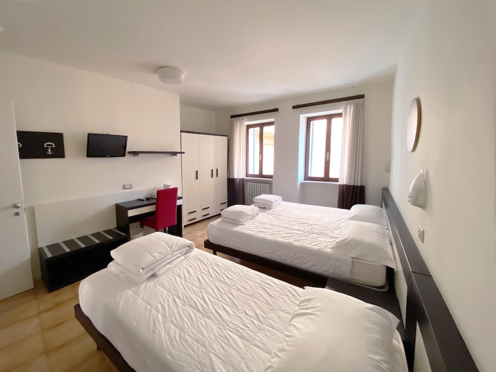 Alla Torre 8/25