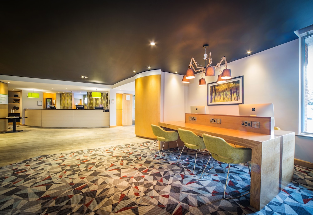 Holiday Inn Reading South M4 Jct11 7/81