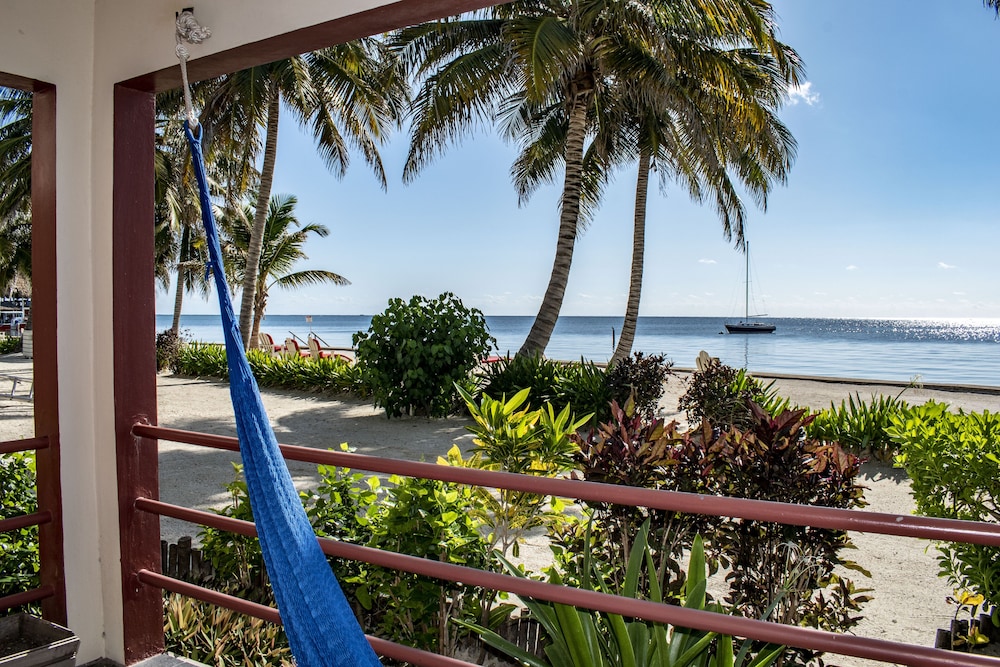 Tres Cocos Resort 42/67