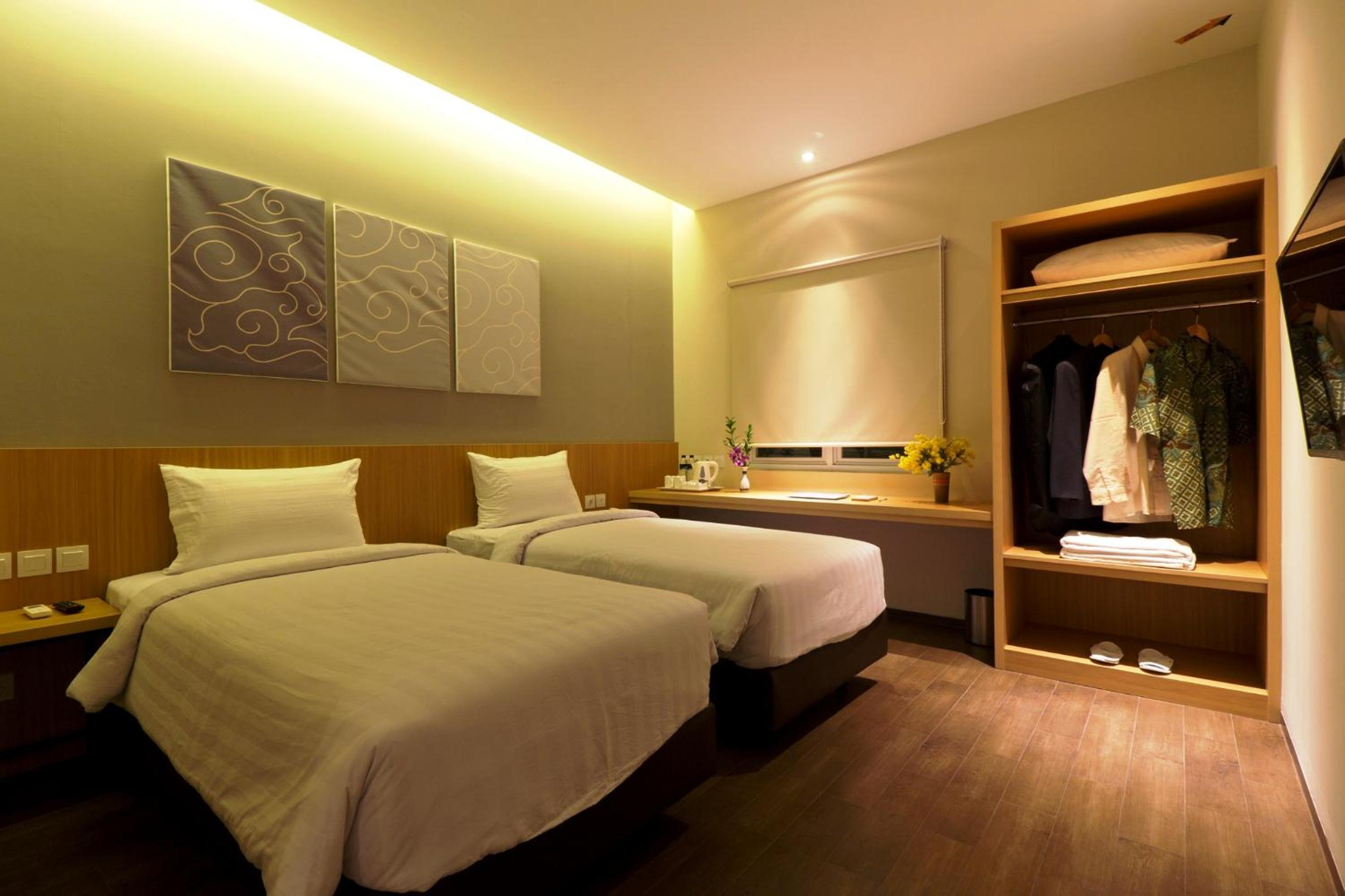 Vinotel Cirebon 24/50
