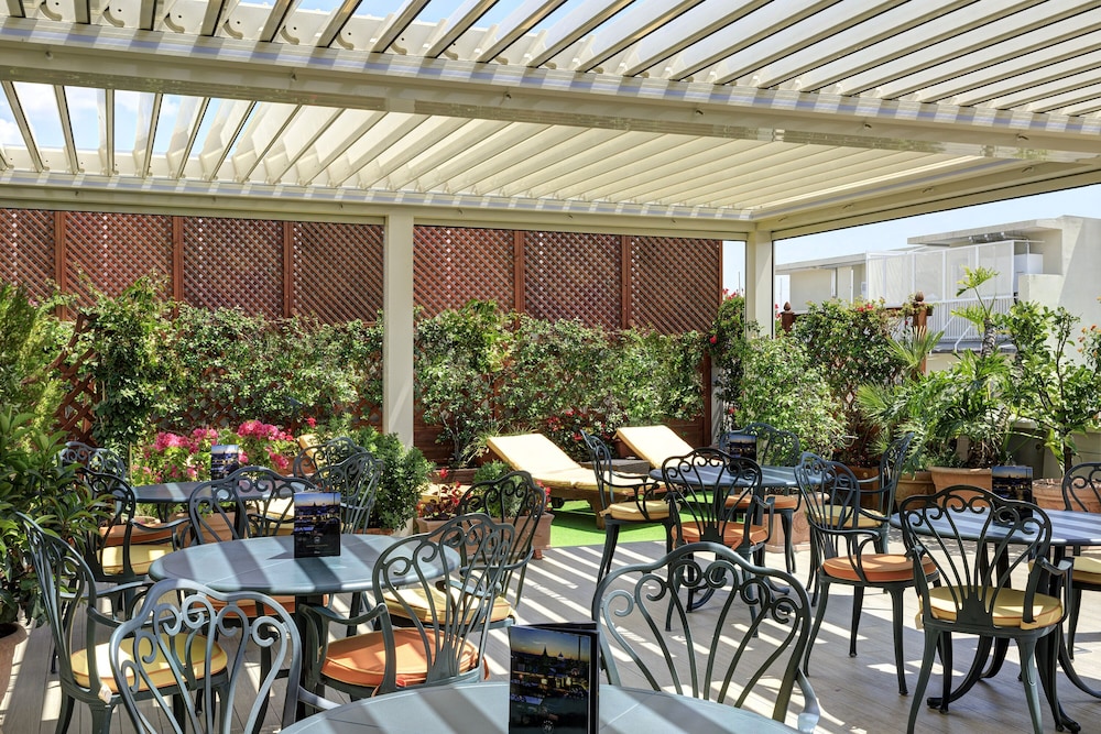 Marcella Royal Hotel - Roof Top Garden 46/60
