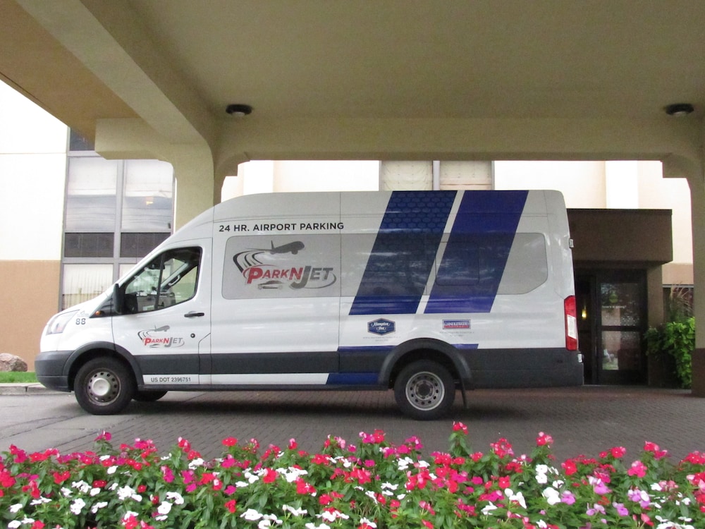 Hampton Inn Chicago-O'Hare International Airport 34/79