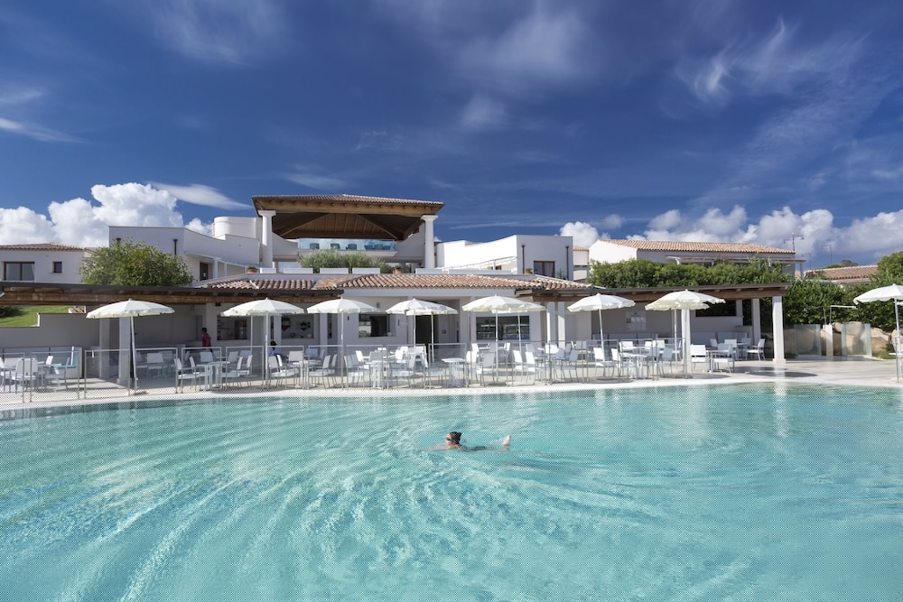 Resort Grande Baia 8/60