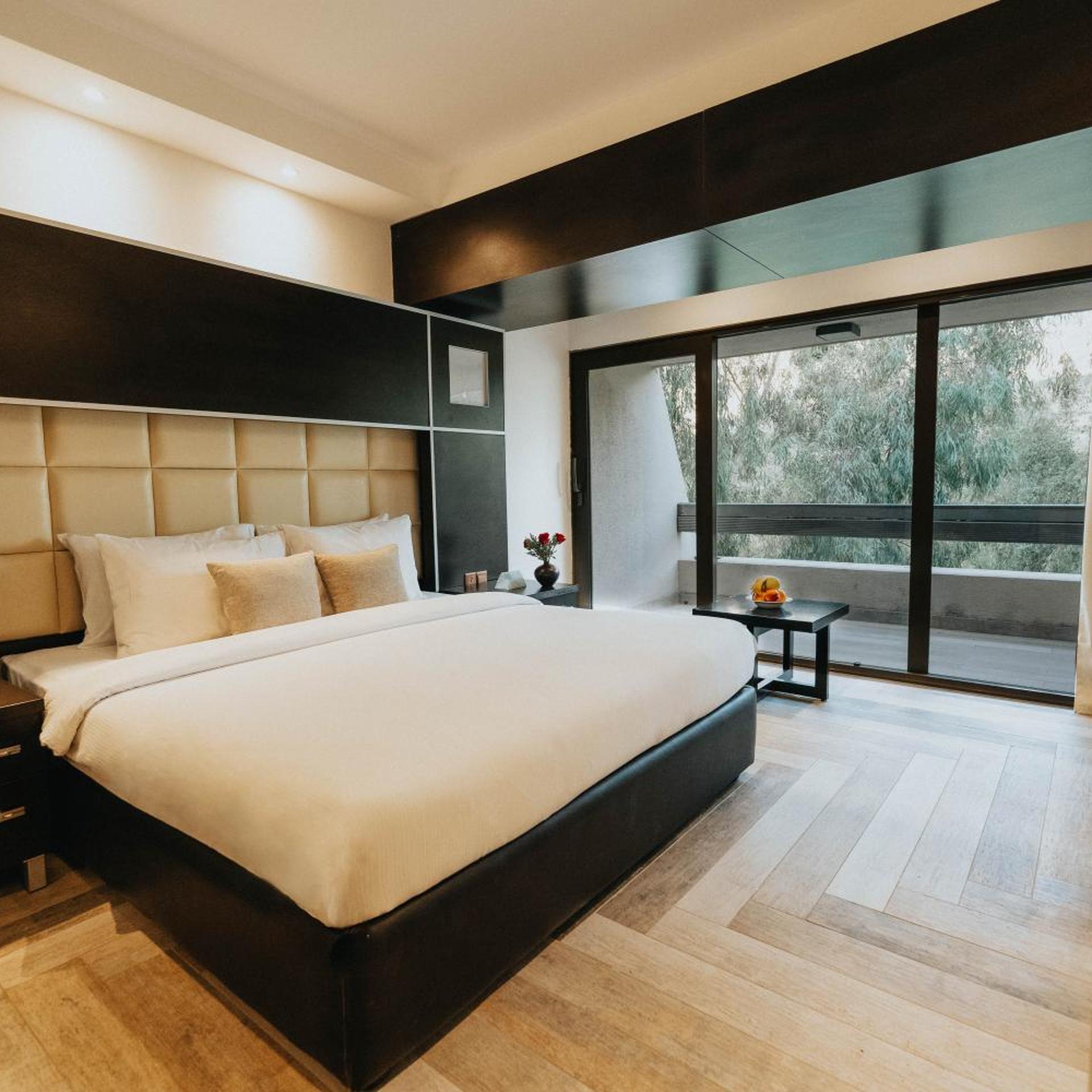 Ashur Hotel 19/63