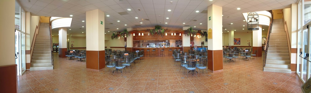 Ohtels La Hacienda 48/75