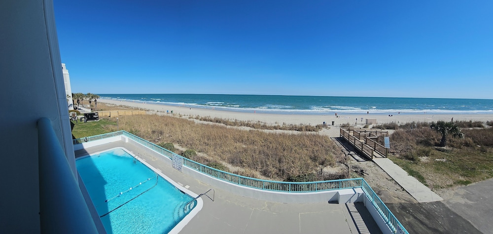Southern Breeze Oceanfront 58/61