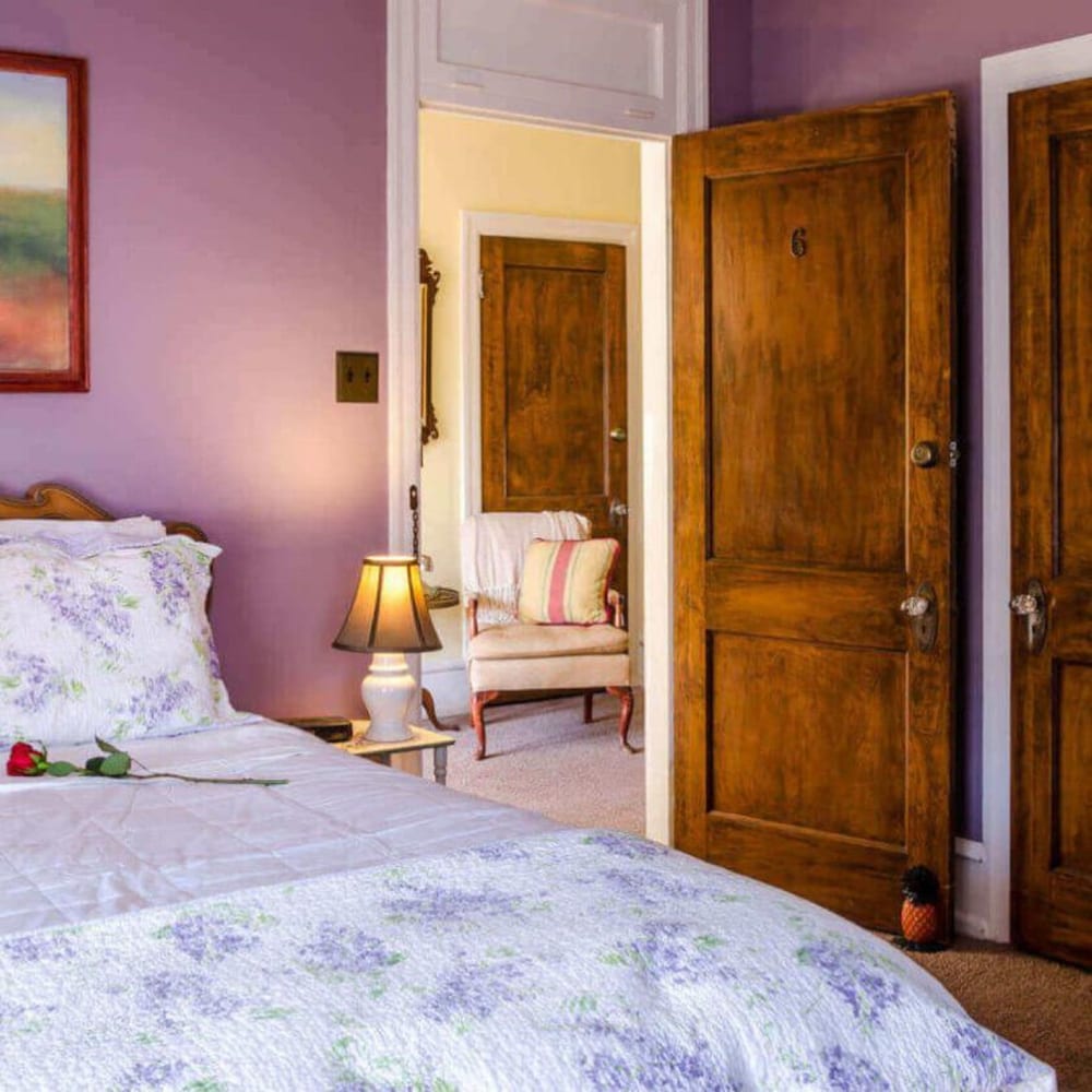 Carisbrooke Inn 10/53