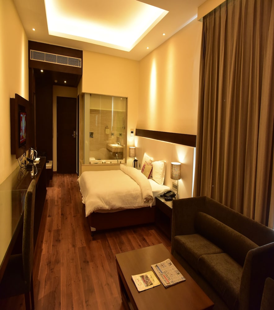 Marigold Sarovar Portico 14/50