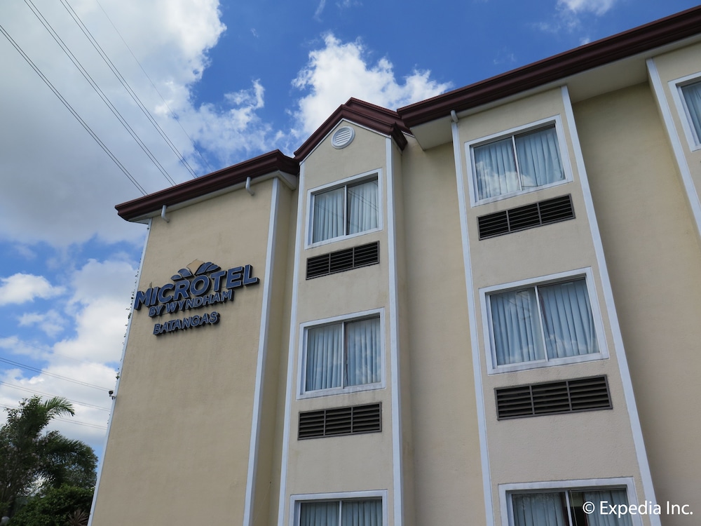 Microtel by Wyndham Batangas